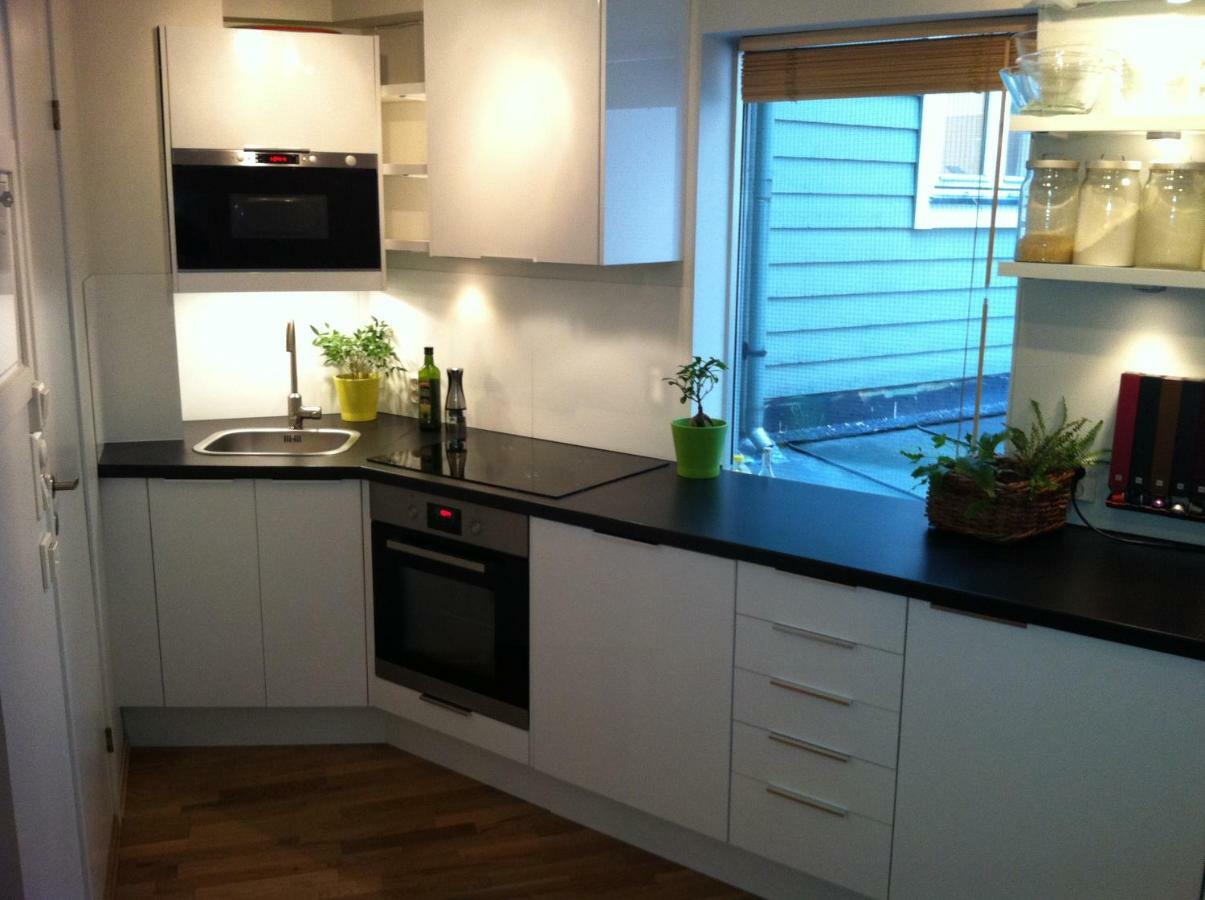 Central Location In The Heart Of Historic Bergen Bagian luar foto
