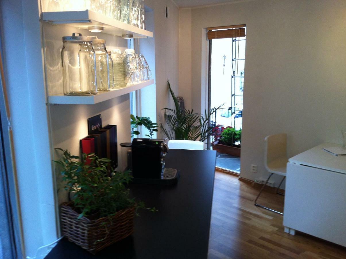 Central Location In The Heart Of Historic Bergen Bagian luar foto